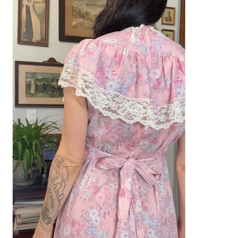 Vintage 70s Pink Floral Prairie Maxi Dress Lace Trim Empire Waist Cottagecore - Picture 5 of 10
